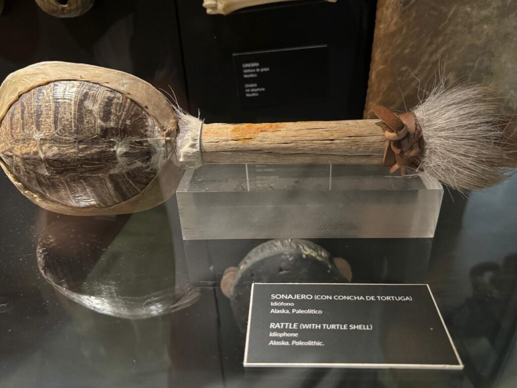 Sonajero, instrumento paleolítico